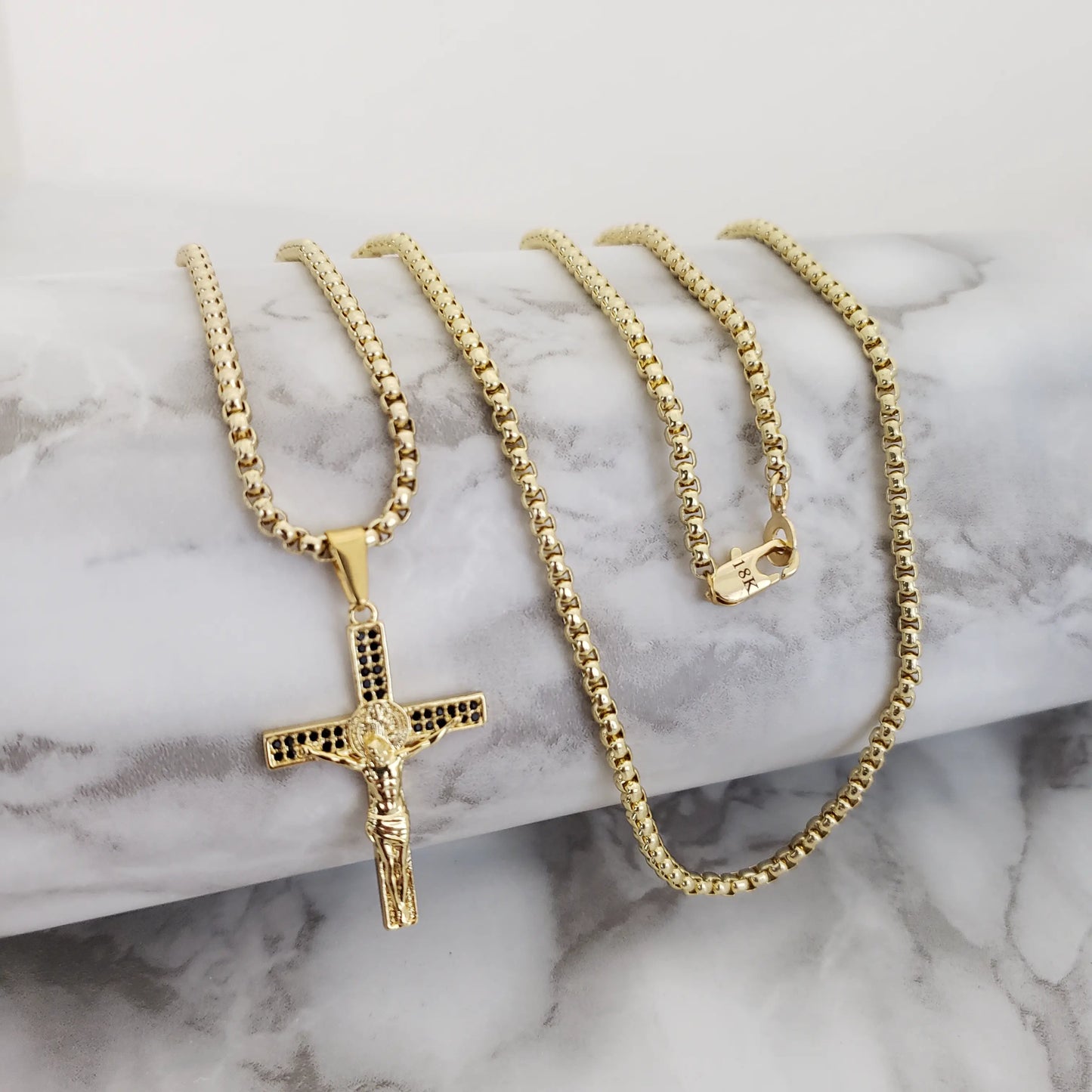 Cadena de Caballero de Tejido Rolón De 60-3mm de Grosor + Dije de Obsequio De Crucifijo + Envío Gratis