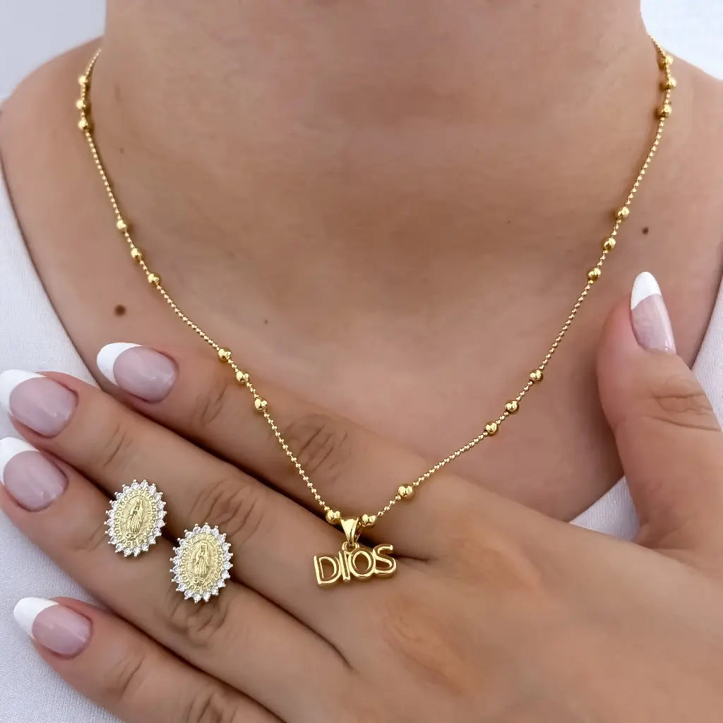 Conjunto De Dama Con Cadena De Tejido Militar Con Balines, Dije De Dios Y Topos De La Virgen De Guadalupe
