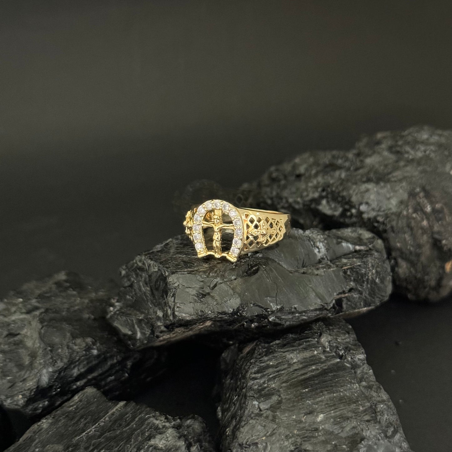 Anillo De Caballero De Crucifijo Con Cristales Blancos + Envío Gratis