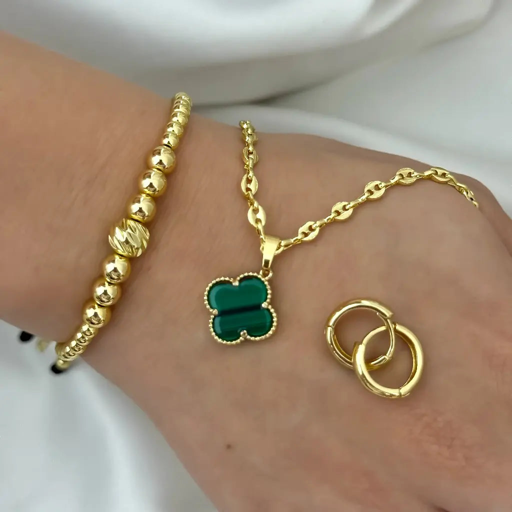 Conjunto De Dama Con Cadena De Tejido Gucci, Dije De Trébol Verde, Candongas Y Manilla Dorada