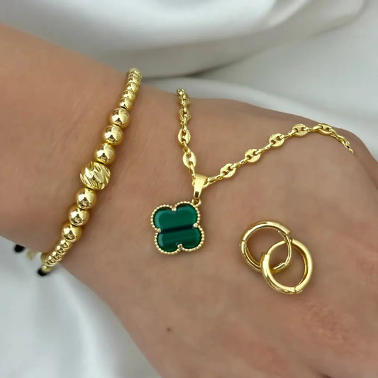 Conjunto De Dama Con Cadena De Tejido Gucci, Dije De Trébol Verde, Candongas Y Manilla Dorada