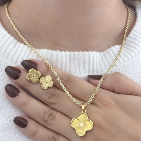 Conjunto De Dama Con Cadena De Tejido Lazo, Dije Y Topos De Trébol Dorado